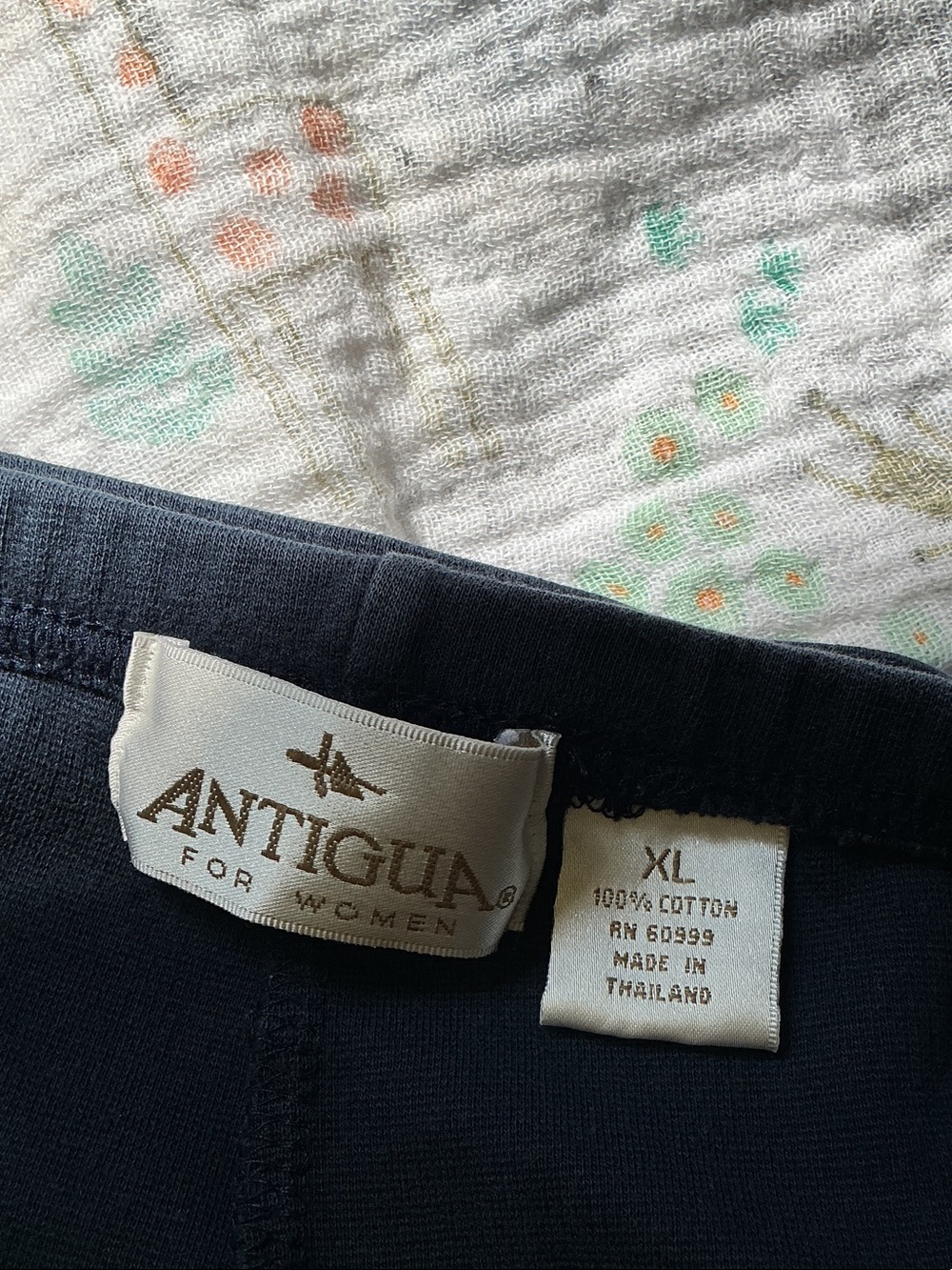 Antigua Navy LA Women's Drawstring Shorts - Picture 4 of 5